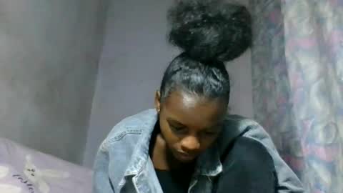 Snapshot of caella98 chatting on May 14, 2026, 8:21 am caella98 online show from May 14, 2026, 8:21 am