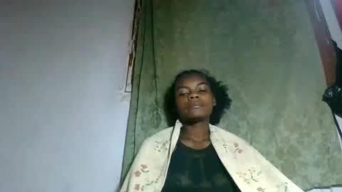Snapshot of caella98 chatting on May 28, 2026, 6:10 am caella98 online show from May 28, 2026, 6:10 am
