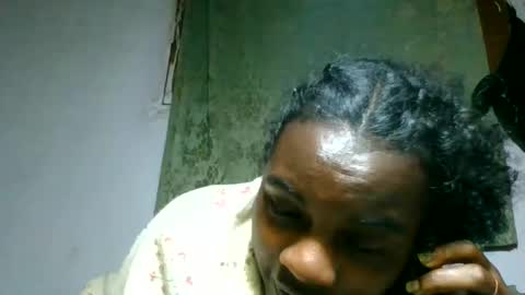 Snapshot of caella98 chatting on May 28, 2026, 6:16 pm caella98 online show from May 28, 2026, 6:16 pm