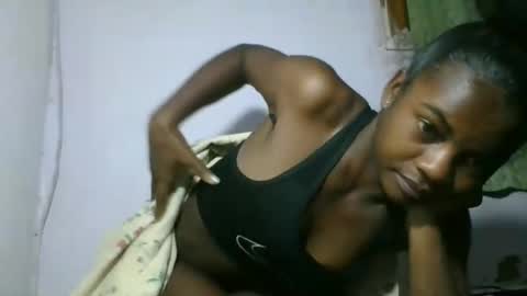Snapshot of caella98 chatting on May 30, 2026, 2:52 am caella98 online show from May 30, 2026, 2:52 am