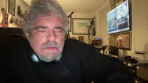 Snapshot of cafeespresso chatting on March 25, 2026, 3:23 am cafeespresso online show from March 25, 2026, 3:23 am