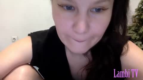 Snapshot of caffeinated_lamb chatting on December 28, 2024, 7:22 pm Lamb online show from December 28, 2024, 7:22 pm