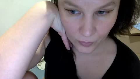 Snapshot of caffeinated_lamb chatting on November 21, 2025, 7:01 pm Lamb online show from November 21, 2025, 7:01 pm