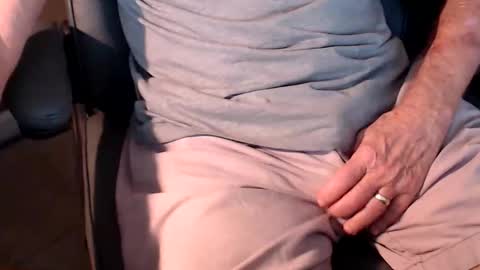 CAgay8 online show from March 12, 2026, 10:27 pm