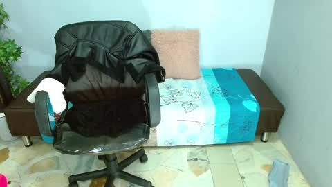 Cailee  online show from December 10, 2024, 11:19 pm