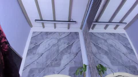 caitlyn_joness_ online show from April 24, 2026, 4:31 pm