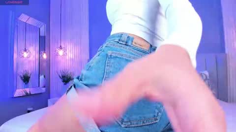 Snapshot of caitlyncouper chatting on September 9, 2025, 11:15 pm Caitlyn online show from September 9, 2025, 11:15 pm