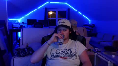 Snapshot of cajerk chatting on October 20, 2025, 11:05 pm Cajerk online show from October 20, 2025, 11:05 pm