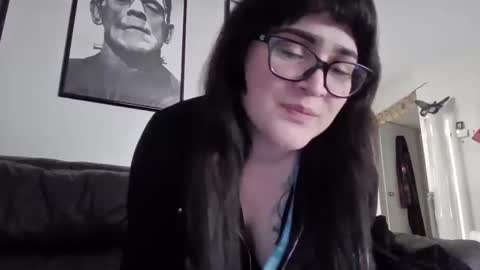 Snapshot of cakebatterbitch chatting on December 2, 2024, 10:12 pm cakebatterbitch online show from December 2, 2024, 10:12 pm