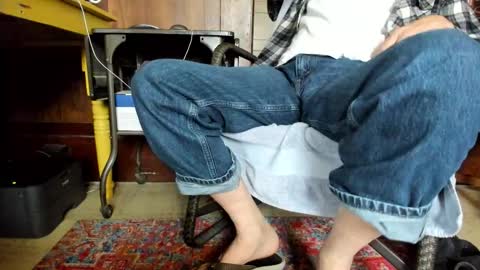 Snapshot of cali1962 chatting on December 22, 2025, 7:33 pm Cal online show from December 22, 2025, 7:33 pm