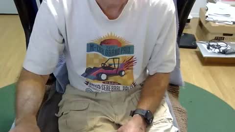 Snapshot of califun4u chatting on November 30, 2025, 4:49 am califun4u online show from November 30, 2025, 4:49 am