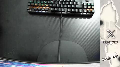 calihotcaliente27 online show from September 22, 2025, 10:50 am