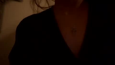 calishop1 online show from December 17, 2024, 4:45 am