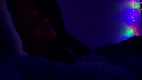 calishop1 online show from February 10, 2025, 4:08 am