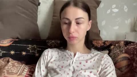 Snapshot of call_me_dad_ chatting on March 19, 2026, 5:55 am Anna online show from March 19, 2026, 5:55 am