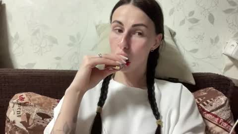 Snapshot of call_me_dad_ chatting on April 6, 2026, 7:37 pm Anna online show from April 6, 2026, 7:37 pm