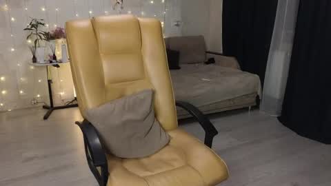 Snapshot of call_me_dasha chatting on May 31, 2026, 9:27 pm Dasha inst dasha is nice online show from May 31, 2026, 9:27 pm