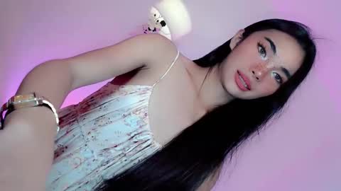 Snapshot of call_me_nina chatting on May 8, 2026, 5:57 am call_me_nina online show from May 8, 2026, 5:57 am