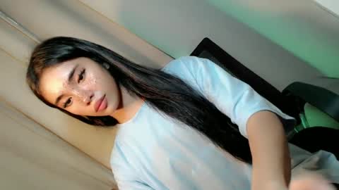 Snapshot of call_me_nina chatting on June 12, 2026, 3:38 am call_me_nina online show from June 12, 2026, 3:38 am