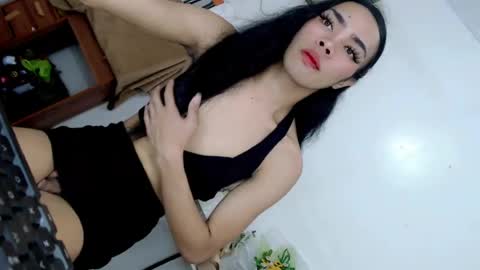 Snapshot of call_me_taylor chatting on July 28, 2026, 4:52 am call_me_taylor online show from July 28, 2026, 4:52 am