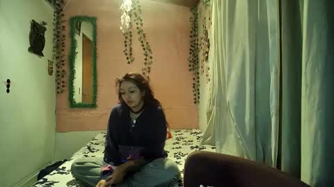 paula online show from February 17, 2026, 1:46 am