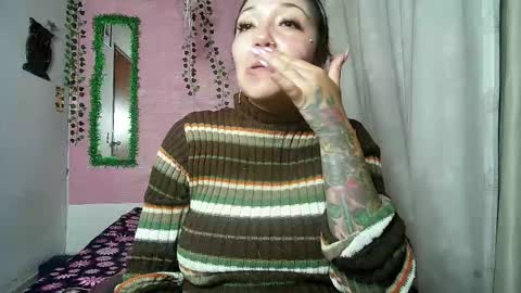 Snapshot of callme_lolas chatting on April 22, 2026, 2:14 am paula online show from April 22, 2026, 2:14 am