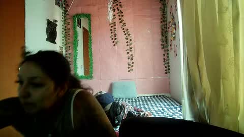 Snapshot of callme_lolas chatting on May 10, 2026, 10:04 pm paula online show from May 10, 2026, 10:04 pm
