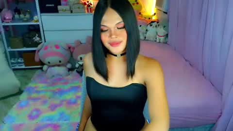 Snapshot of callme_mia chatting on July 31, 2026, 7:30 am Mia online show from July 31, 2026, 7:30 am