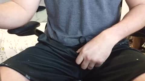 callmeroger33 online show from February 6, 2026, 4:43 pm