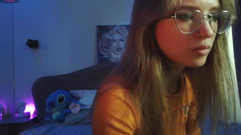 Snapshot of calvia_farey chatting on February 20, 2025, 1:51 pm calvia_farey online show from February 20, 2025, 1:51 pm