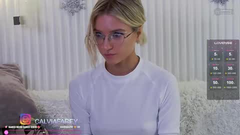 Snapshot of calvia_farey chatting on December 3, 2025, 11:14 pm calvia_farey online show from December 3, 2025, 11:14 pm