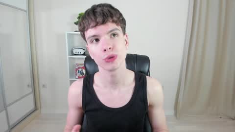 Hey I am Calvin  online show from January 29, 2025, 7:11 pm