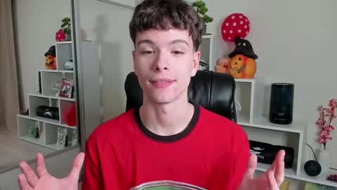 Hey I am Calvin  online show from March 12, 2025, 7:06 pm