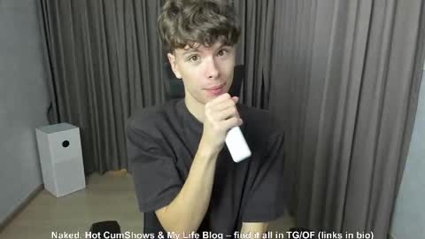 Hey I am Calvin  online show from October 8, 2025, 2:14 pm