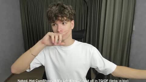 Hey I am Calvin  online show from October 12, 2025, 2:16 pm