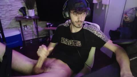 calvin_tanner online show from November 14, 2025, 10:29 pm