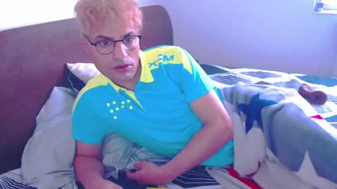 Calvinjohnlad online show from January 24, 2025, 7:08 am