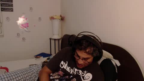 Calvinjohnlad online show from November 18, 2025, 8:46 pm