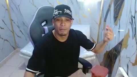 cam_xman online show from February 6, 2026, 3:37 pm