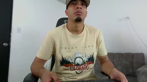 cam_xman online show from April 17, 2026, 12:52 pm