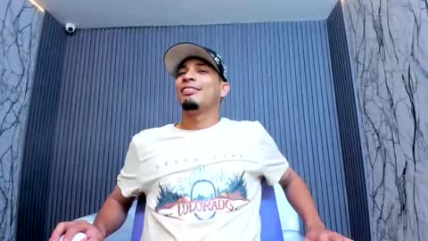 cam_xman online show from May 31, 2026, 3:19 pm