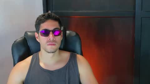 Snapshot of camara110 chatting on September 22, 2025, 9:39 pm camara110 online show from September 22, 2025, 9:39 pm