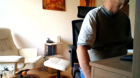 Snapshot of camcologne chatting on June 10, 2026, 7:18 am camcologne online show from June 10, 2026, 7:18 am
