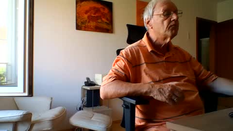Snapshot of camcologne chatting on August 7, 2026, 8:49 am camcologne online show from August 7, 2026, 8:49 am