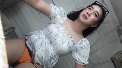 camela_star online show from November 13, 2025, 8:52 pm