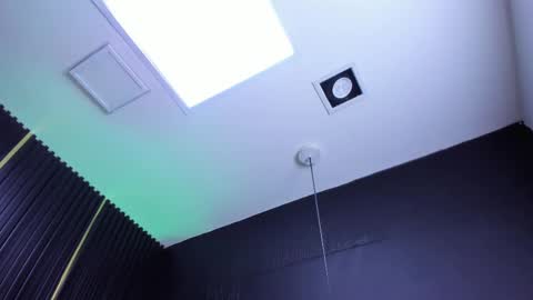 Snapshot of cameron_blake_ chatting on March 5, 2025, 3:18 am CAMERON online show from March 5, 2025, 3:18 am