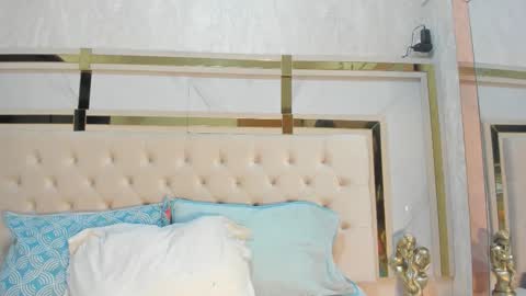 cameron_hearts online show from January 6, 2026, 12:20 pm