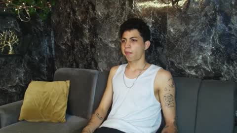 Snapshot of cameron_lux4 chatting on January 16, 2026, 12:42 pm CAMERON online show from January 16, 2026, 12:42 pm