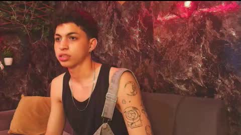 Snapshot of cameron_lux4 chatting on February 5, 2026, 4:50 am CAMERON online show from February 5, 2026, 4:50 am