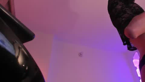 Cameron online show from January 19, 2026, 1:42 am